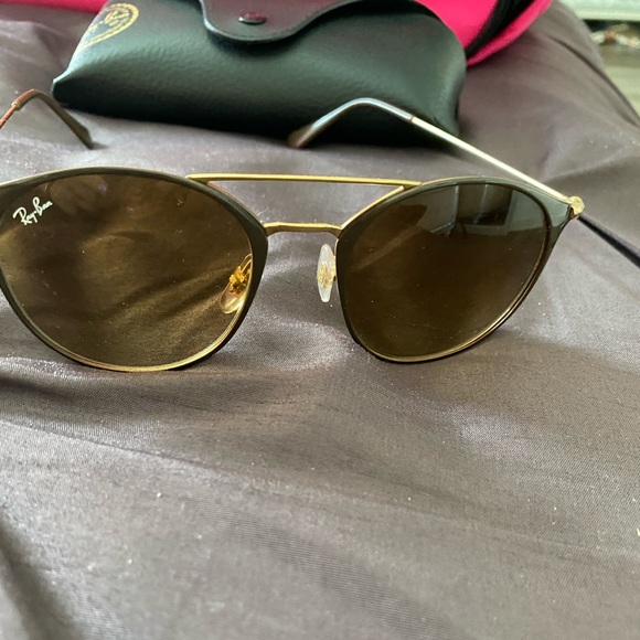 Ray ban sunglasses - Picture 1 of 5